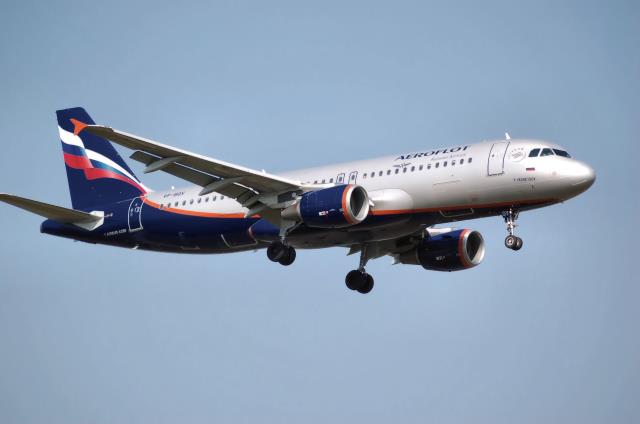 Авиакомпания "Аэрофлот" отменяет 8 и задерживает 38 рейсов из аэропорта "Шереметьево"