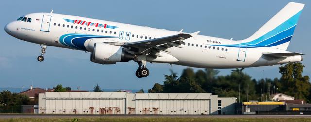 Авиакомпания «Ямал» решила спор с поставщиком Sukhoi Superjet, который мог вылиться в банкротство