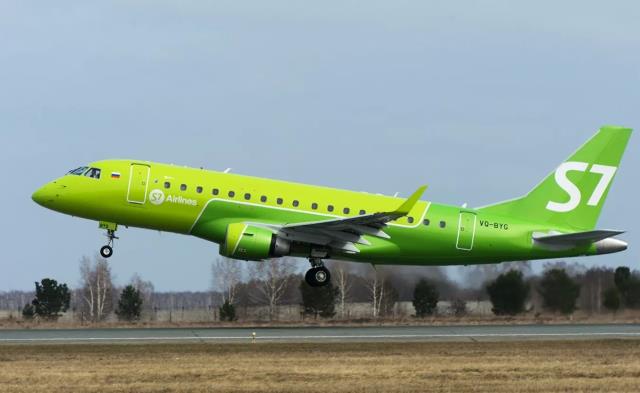 Самолет S7 с россиянами вылетел из Вьетнама в Новосибирск