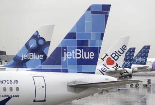 Авиакомпания "JetBlue" предложила клиентам бесплатные билеты только ради эксперимента.