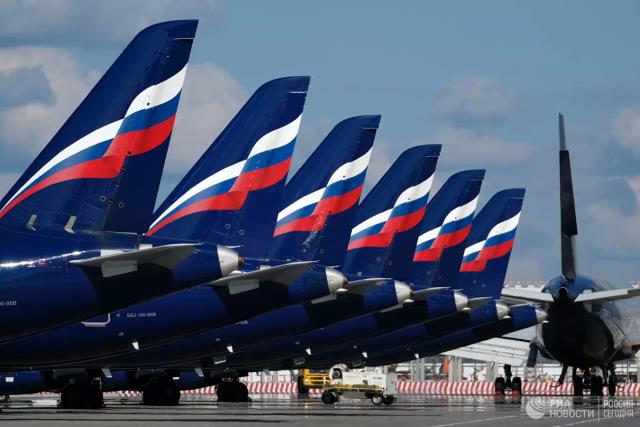Самолет из Челябинска в Москву не смог вылететь из-за неисправности