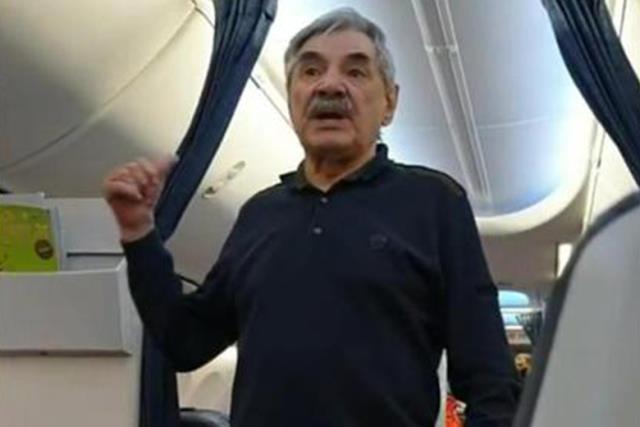 Панкратова-Черного сняли с самолета в Барнауле