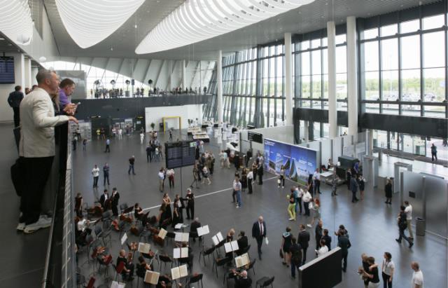 S7 подняла вопрос дорогого обслуживания авиакомпаний в новом аэропорту Саратова
