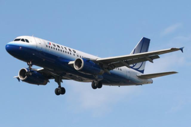 Сотни рейсов "United Airlines" задержались из-за технического сбоя.