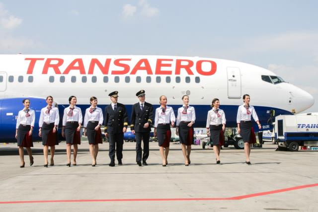 Авиакомпания "Трансаэро" официально сократила 95% сотрудников, компенсации им пока не выплачены.
