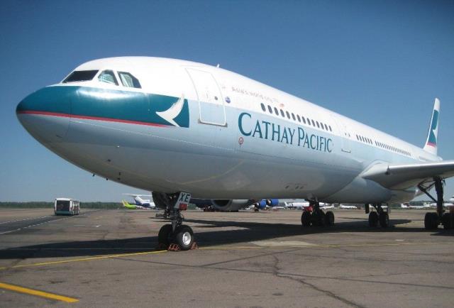 Авиакомпания Cathay Pacific намерена купить лоукостер Hong Kong Express