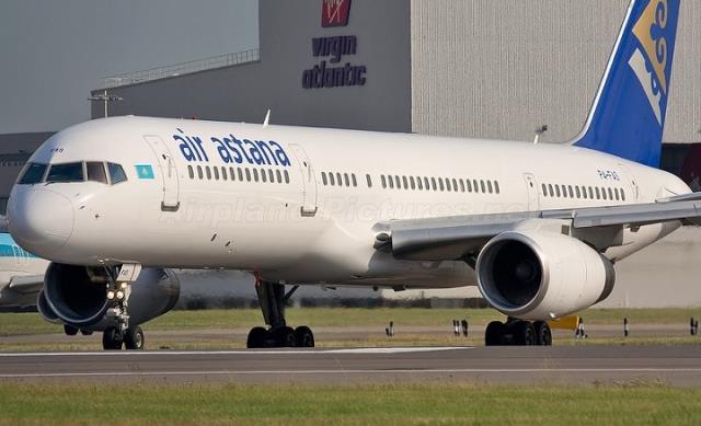 Летевший в Москву самолет по техническим причинам вернулся в Нур-Султан