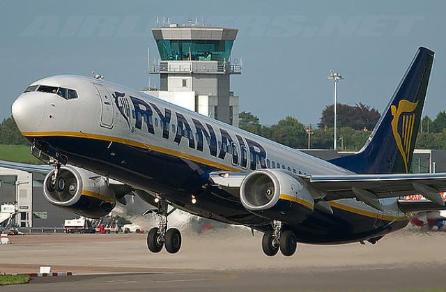 Авиакомпания "Ryanair" в апреле-июне 2015 года получила чистую прибыль в 245,1 млн евро.