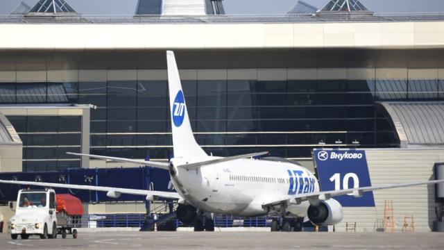 Utair будет выполнять рейсы из Санкт-Петербурга в три города Югры