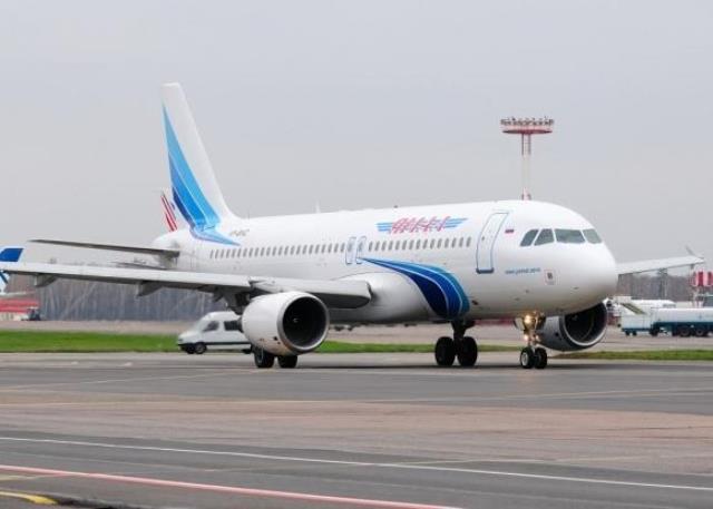 В Сочи задержали вылет самолета в Санкт-Петербург на 9 часов