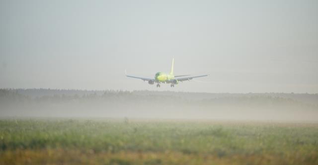 Несколько самолетов не смогли приземлиться в Томске из-за тумана