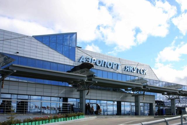 Дым от лесных пожаров в республике повлек задержку 14 авиарейсов в аэропорту Якутска