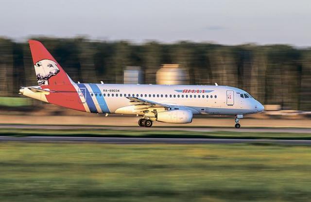 Авиакомпания «Ямал» получила пятнадцатый «Суперджет»